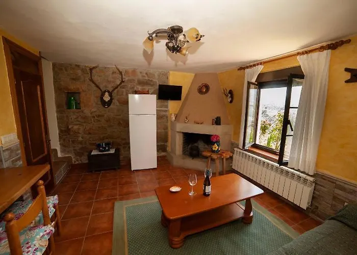 Casa Campu 1 Ferienhaus *